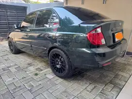 Hyundai Avega 1.5 MT - Dark Army Green