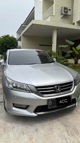 Honda Accord 2014 Bensin
