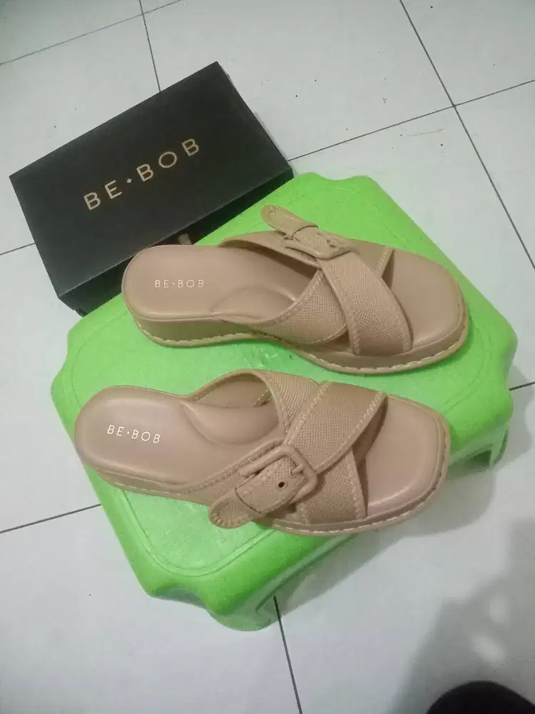 Dijual cepat Sendal Wanita