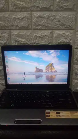 Toshiba satelit L745 (i3Gen2/4gb/500gb)