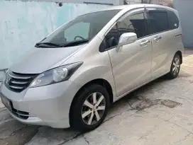 Honda Freed PSD AT 2011