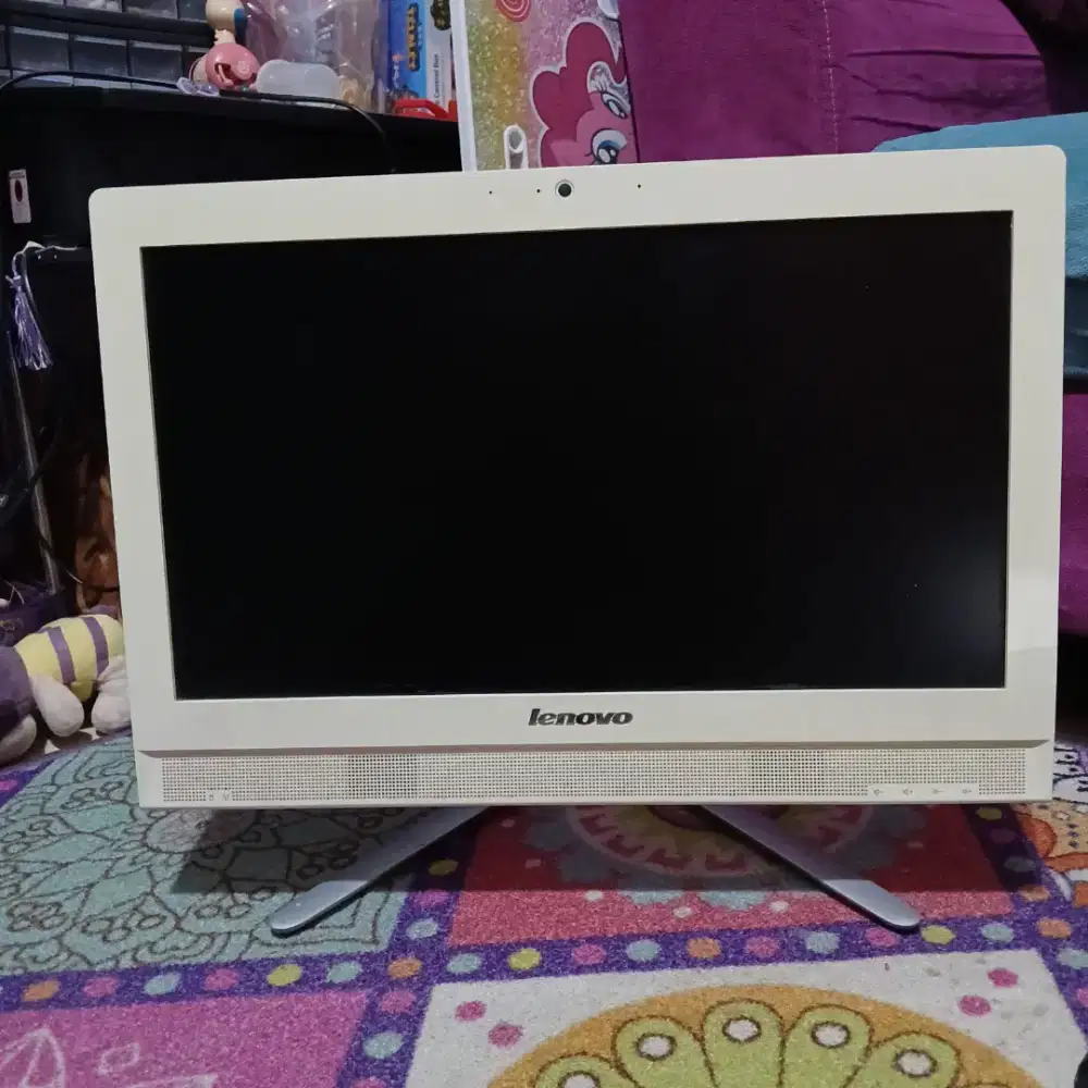 Lenovo Desktop AIO 20 inchi
