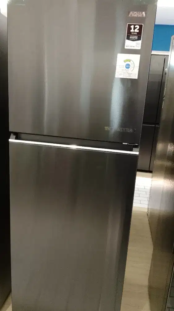 Kulkas 2 pintu  225L