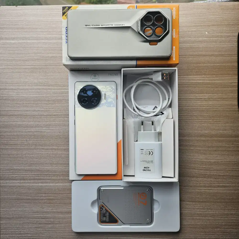 Tecno Spark 20 Pro+ 8+8/256 Fullset