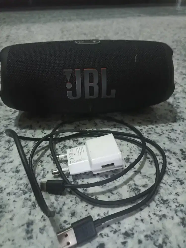 Jbl charger 5 speaker portable
