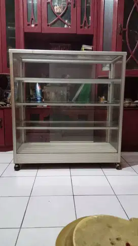 Etalase toko/warung