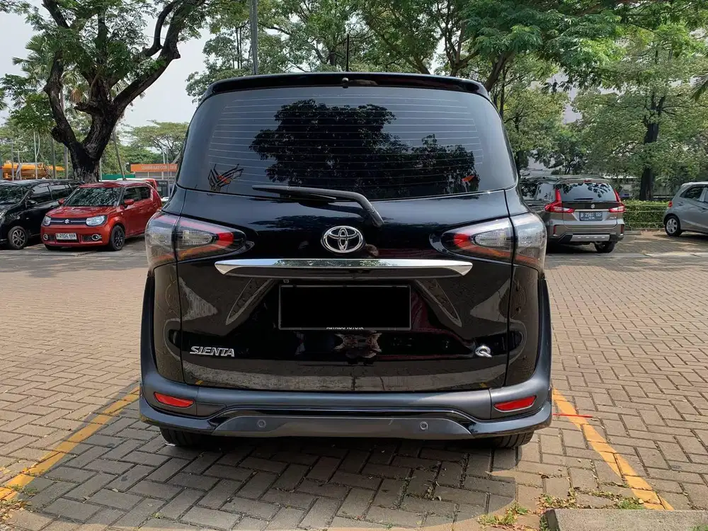 PROMO DP 15JT // TOYOTA SIENTA Q 1.5 AT 2017