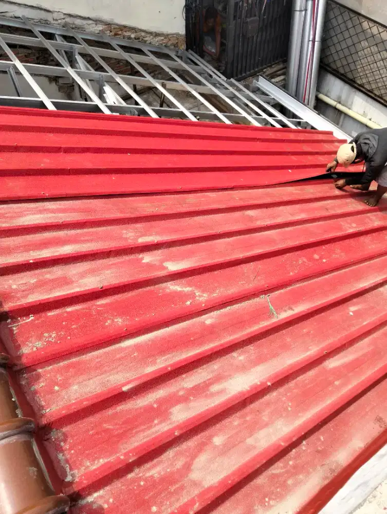 Tukang atap bocor ganti atap rumah renopasi