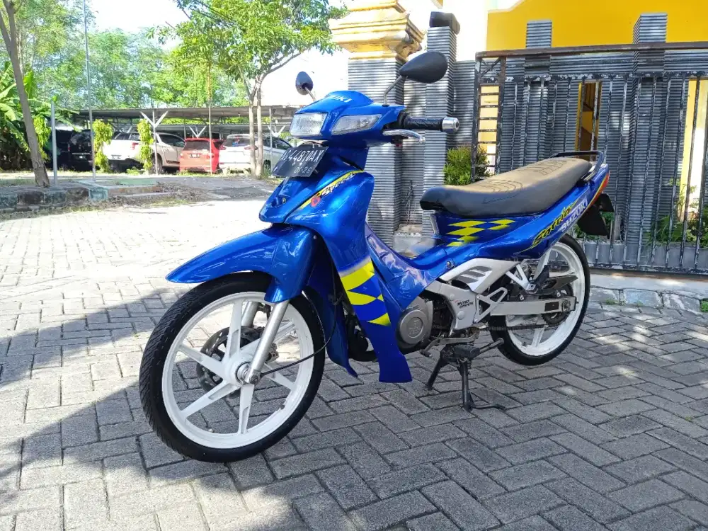 Suzuki satria versi Kenny Robert jr