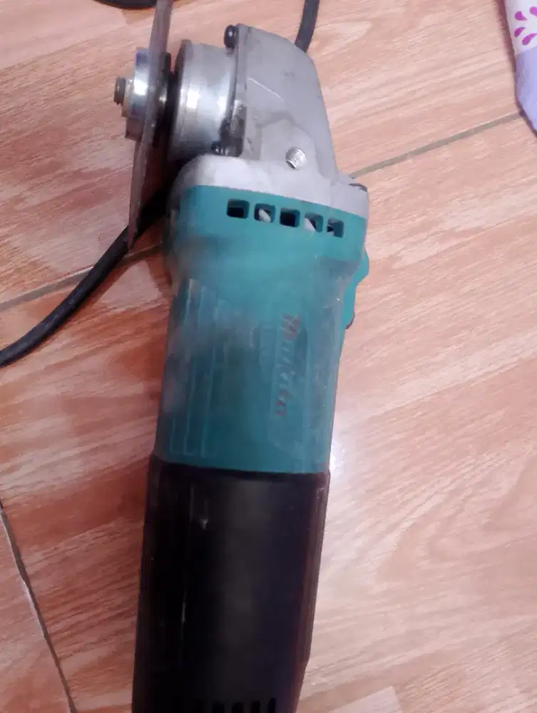 Jual grinda merk MAKITA