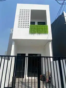 Rumah Di Jual 2 Lantai Akses Mobil hanya 10 menit ke Mall Sunter