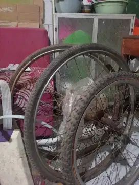 Jual roda bekas 3 pcs