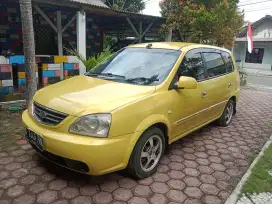 Kia carens 2 th 2003 manual plat B pajak on