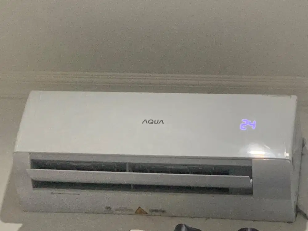 AC Aqua 1/2 PK belum lama pakai