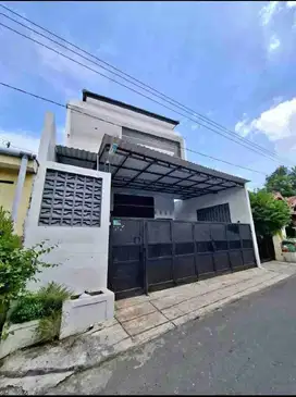 Rumah dekat hotel alila 50m dari jl raya