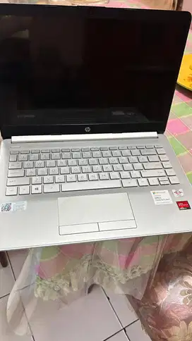Laptop HP 14s AMD  | Ringan & Cocok untuk Kerja/Kuliah