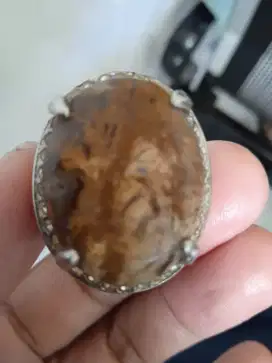 Batu akik gambar wajah orang laki2