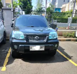 Di jual butuh uang Nissan Xtrail