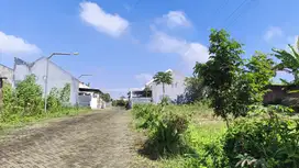 Tanah Malang dekat dengan Bandara abdurahman saleh
