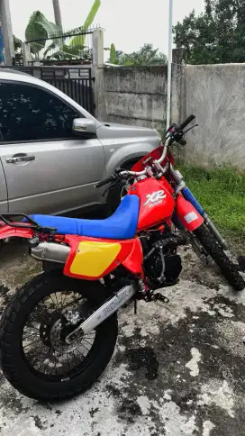 HONDA XR200 (BASIC TIGER)