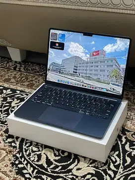 MacBook Air 2022 M2 13 inch 8/256