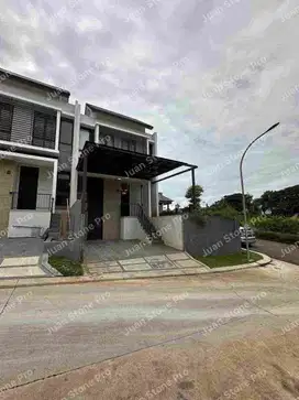 RUMAH RAPIH,HOOK,SEMI FURNISHED,SIAP HUNI LAGOON PARK BUKIT GOLF CIMANGGIS