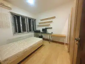 Dijual Rumah di Tomang Mandala sekitar kampus ibek Jakarta Barat