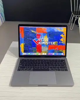 MacBook Pro I5 2017 Intel Core i5Ram 8GB SSD 128GB