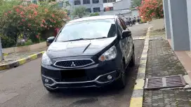 Km37rb mitsubishi mirage exceed matic 2016 pakai 2017 hitam keyless