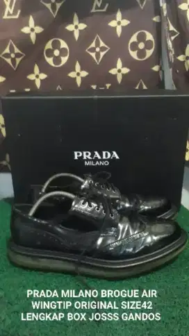 PRADA MILANO BROGUE AIR WINGTIP CLASIC ORIGINAL SIZE42 JOSS90% + BOX