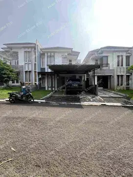 RUMAH RENOVASI,VOID BAGIAN BELAKANG,DALAM CLUSTER LEGENDA WISATA CIBUBUR
