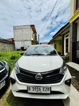 Over Kredit Daihatsu Sigra 2023 Bensin