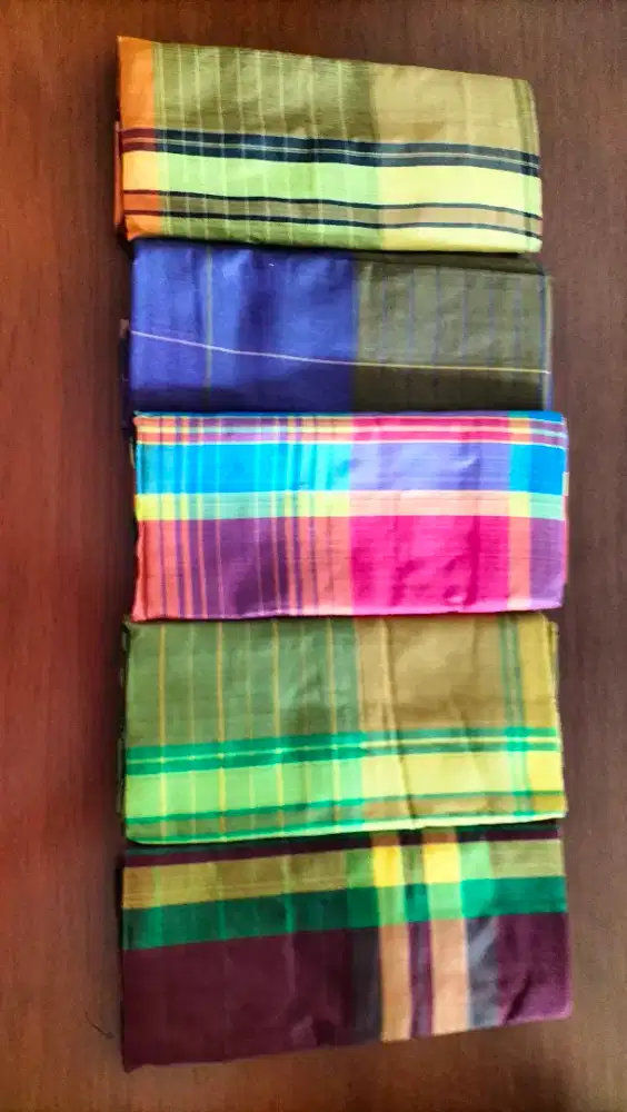 Sarung sutra bugis
