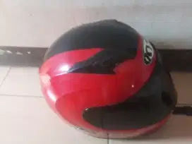 Helm kyt merah bagus