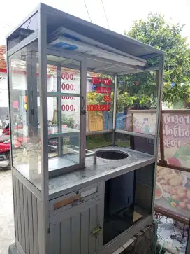 Jual etalase untuk usaha