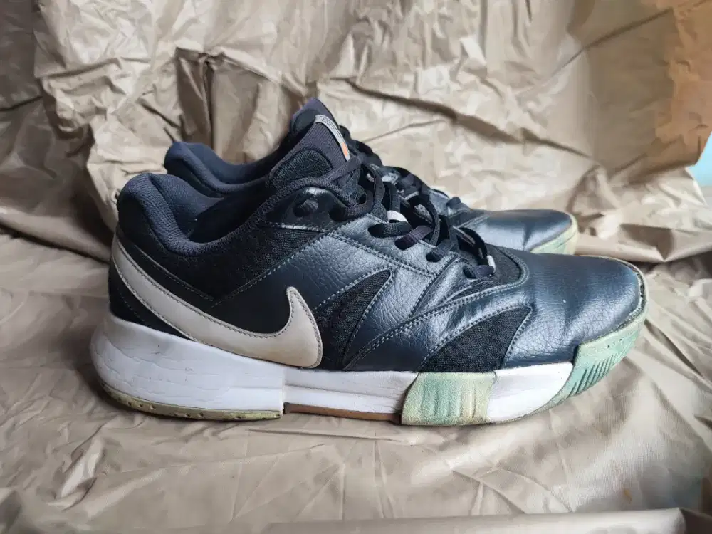 Sepatu - Nike Tennis