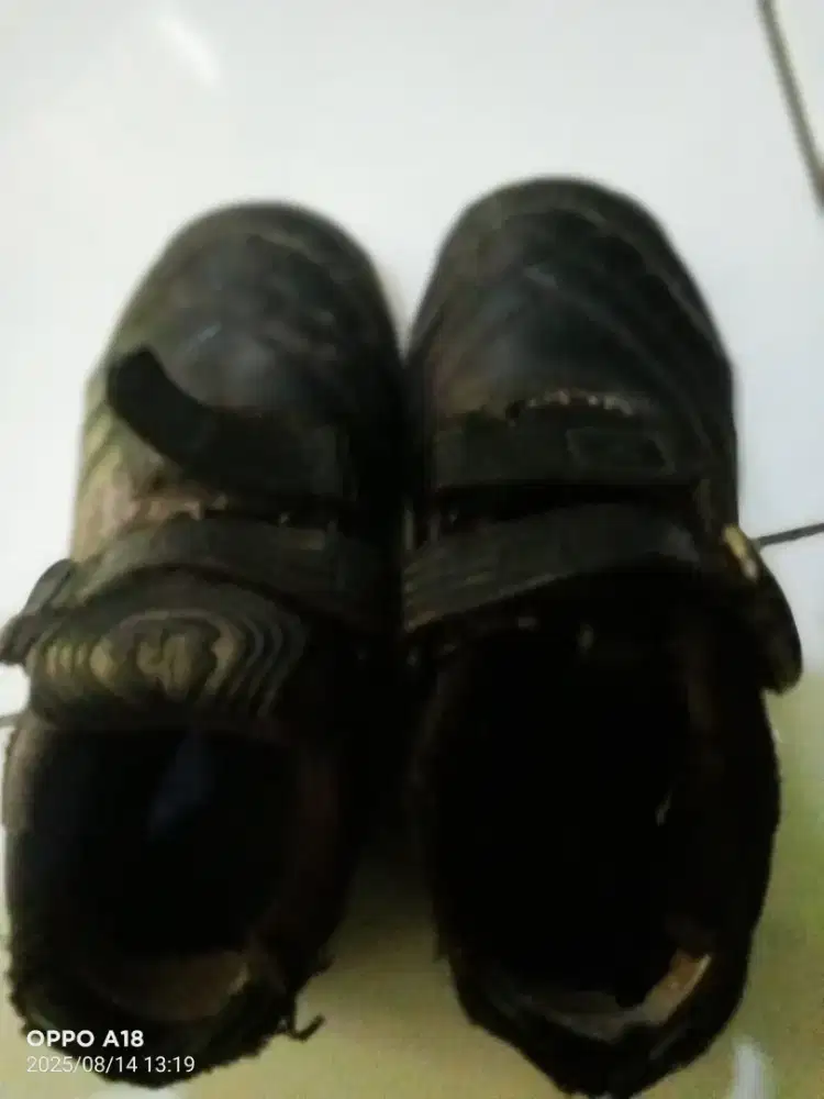 Jual sepatu anak dan dewasa