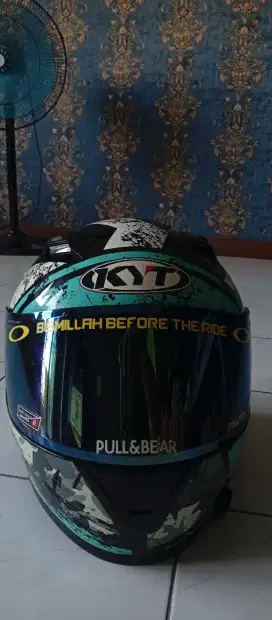 Hlem KYT full face R10 blue