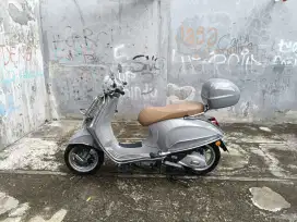 Vespa Primavera 150 ABS 2021 full original accessories Piaggio