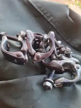 scaffolding clamps