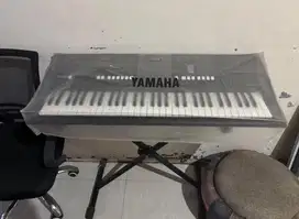 KEYBOARD YAMAHA PSR E-423