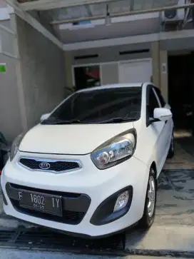 kia picanto SE 2012