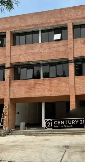 Dijual Ruko Strategis Siap Pakai di Curug Karawaci Tangerang – 3 Lantai