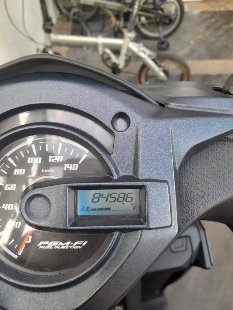 Dijual motor beat 110 cc  key lessmulus bekas seperti baru