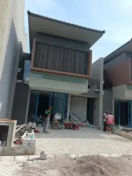 Rumah Central Park Mulyosari New Minimalis One Gate System