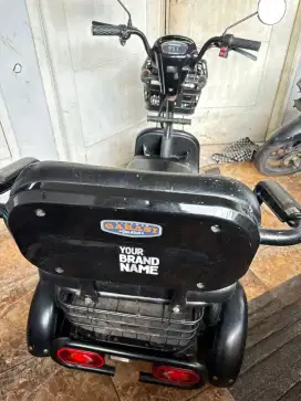 Sepeda Listrik Roda 3