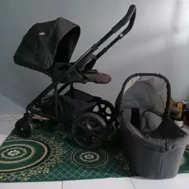 Stroller Joie Chrome DLX pushcair carry coat in footmuff