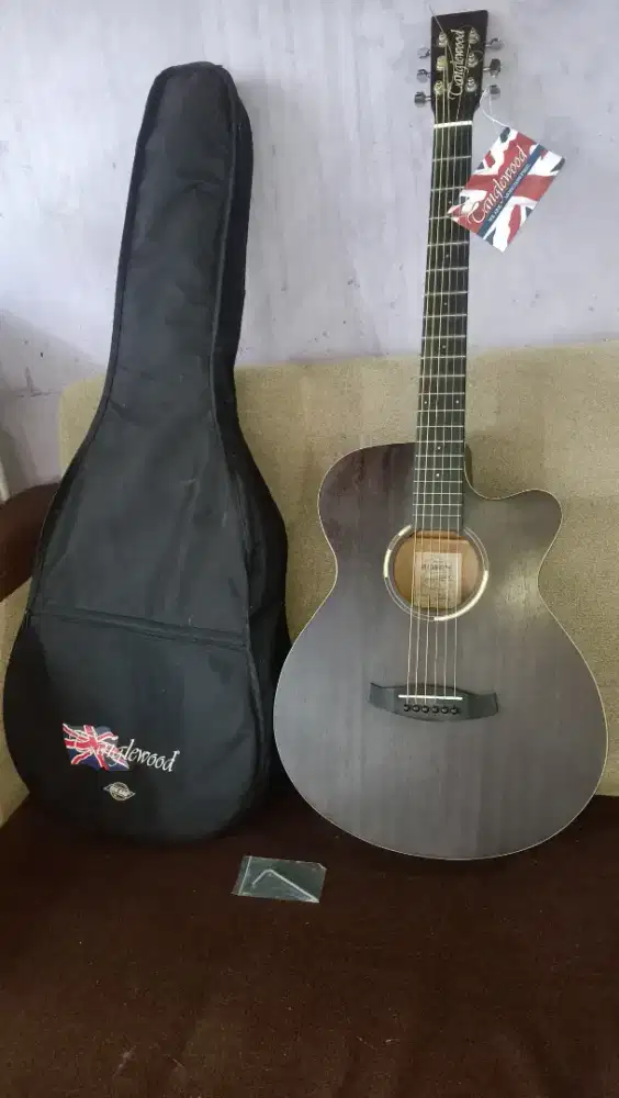 Gitar akustik elektrik tanglewood twbb sfce original