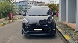 Toyota sienta q cvt matic 2016 hitam pajak panjang