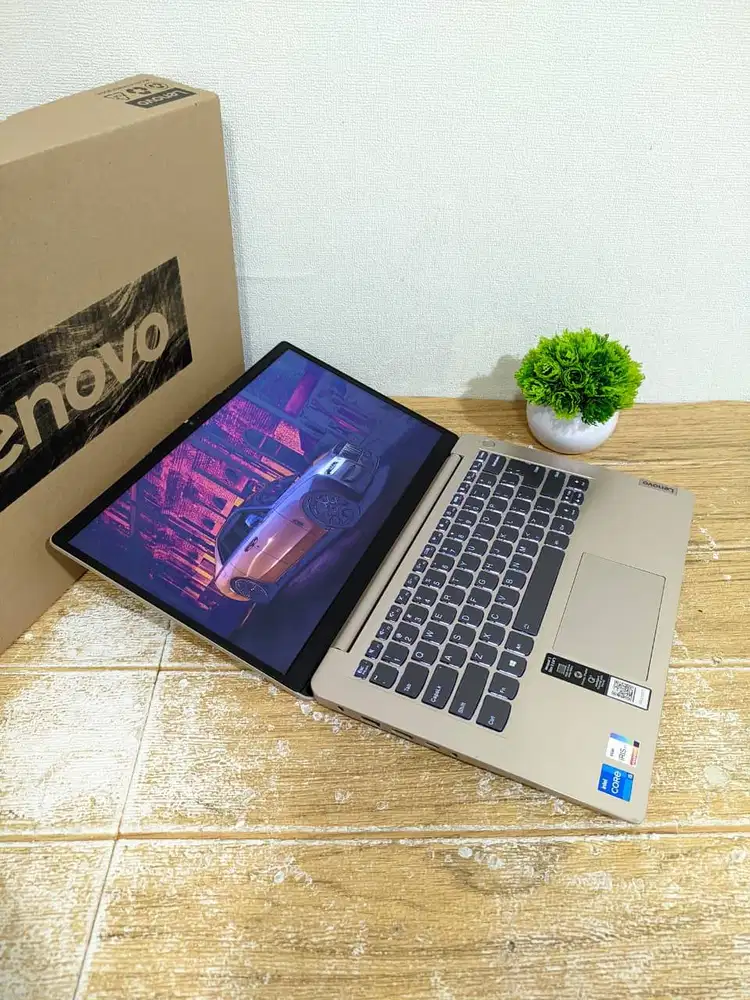 LAPTOP LENOVO IDEPAD 3 141TL6 INTEL CORE I5-1135G7 RAM 4/512GB MURAH